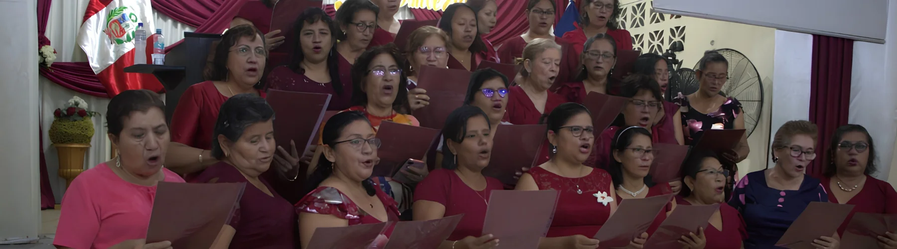 Comunidad de IEUP El Sembrador reunida