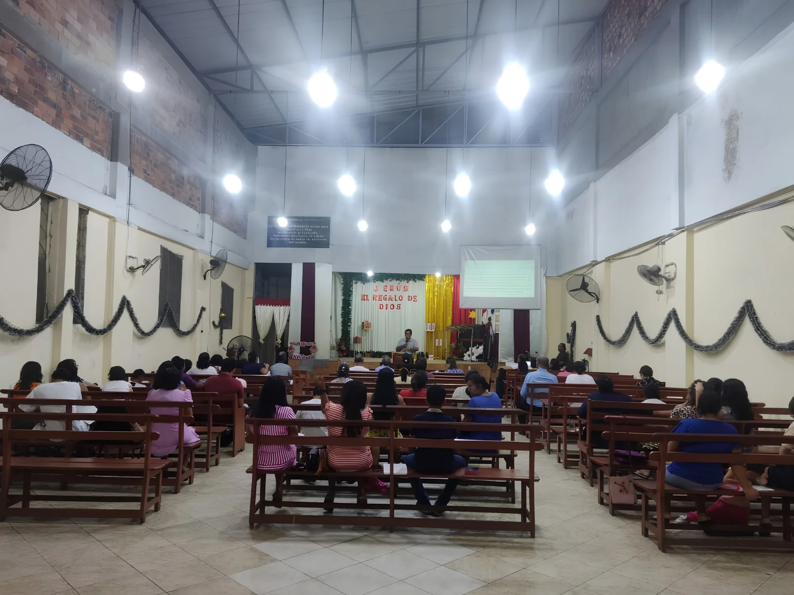 Momento de la comunidad de IEUP El Sembrador